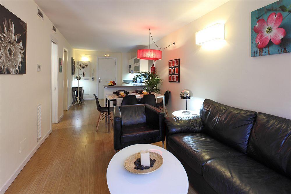 Ramblas Building - Feel At 4*