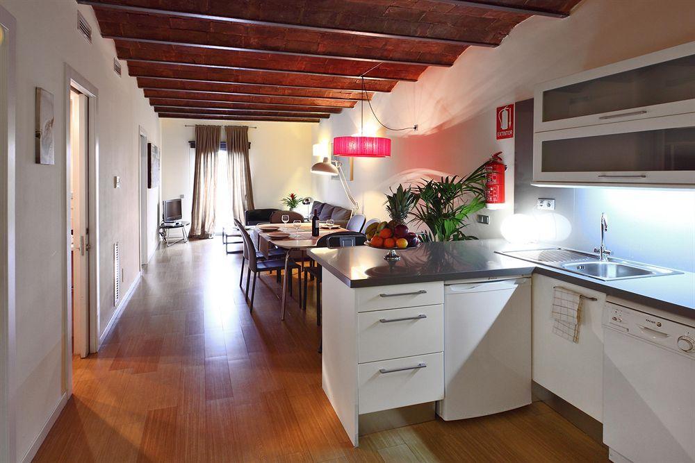 Ramblas Building - Feel At 4*
